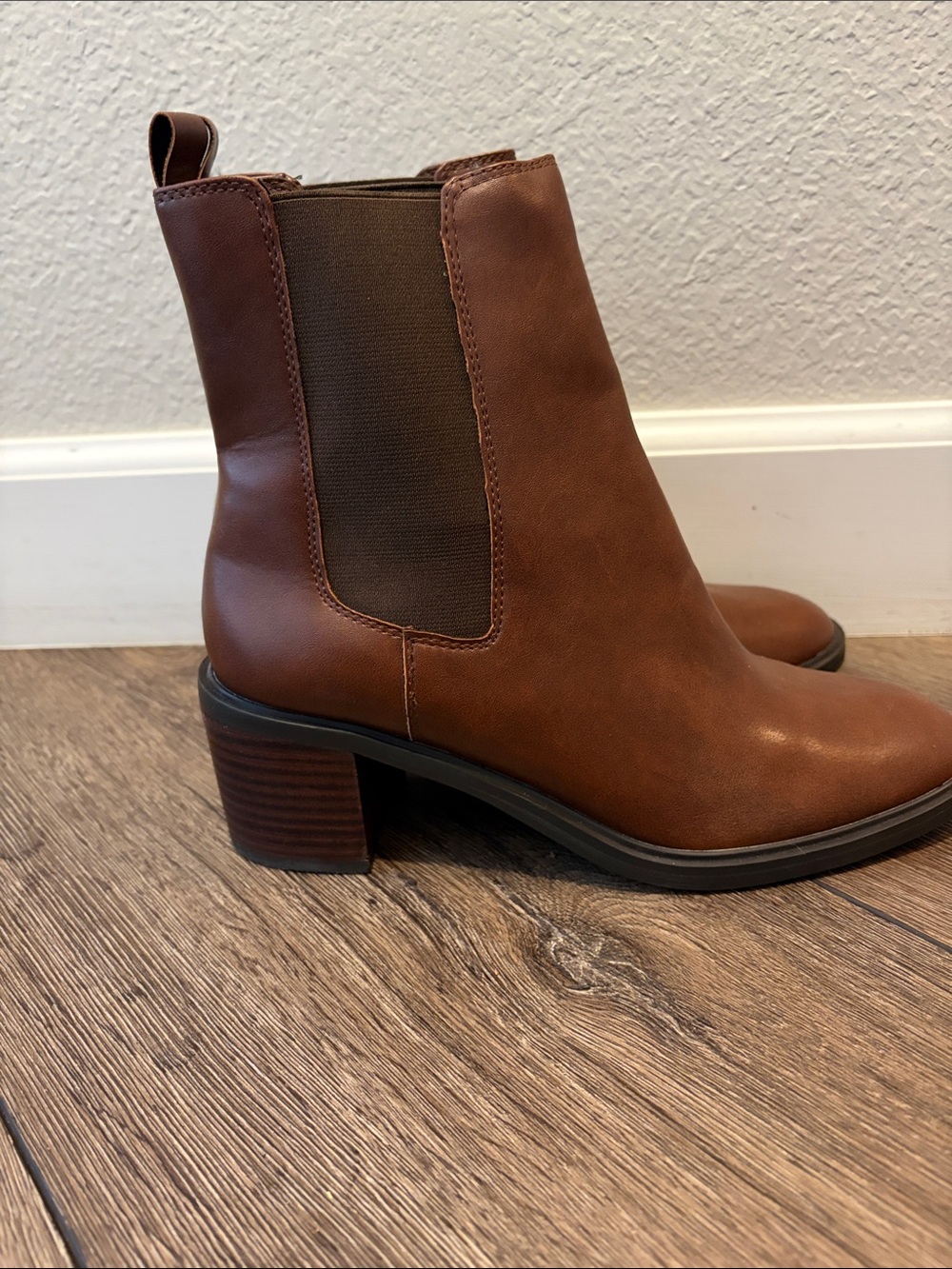 Saks Fifth Avenue Tan Brown Chelsea Block Heel Ankle Boots